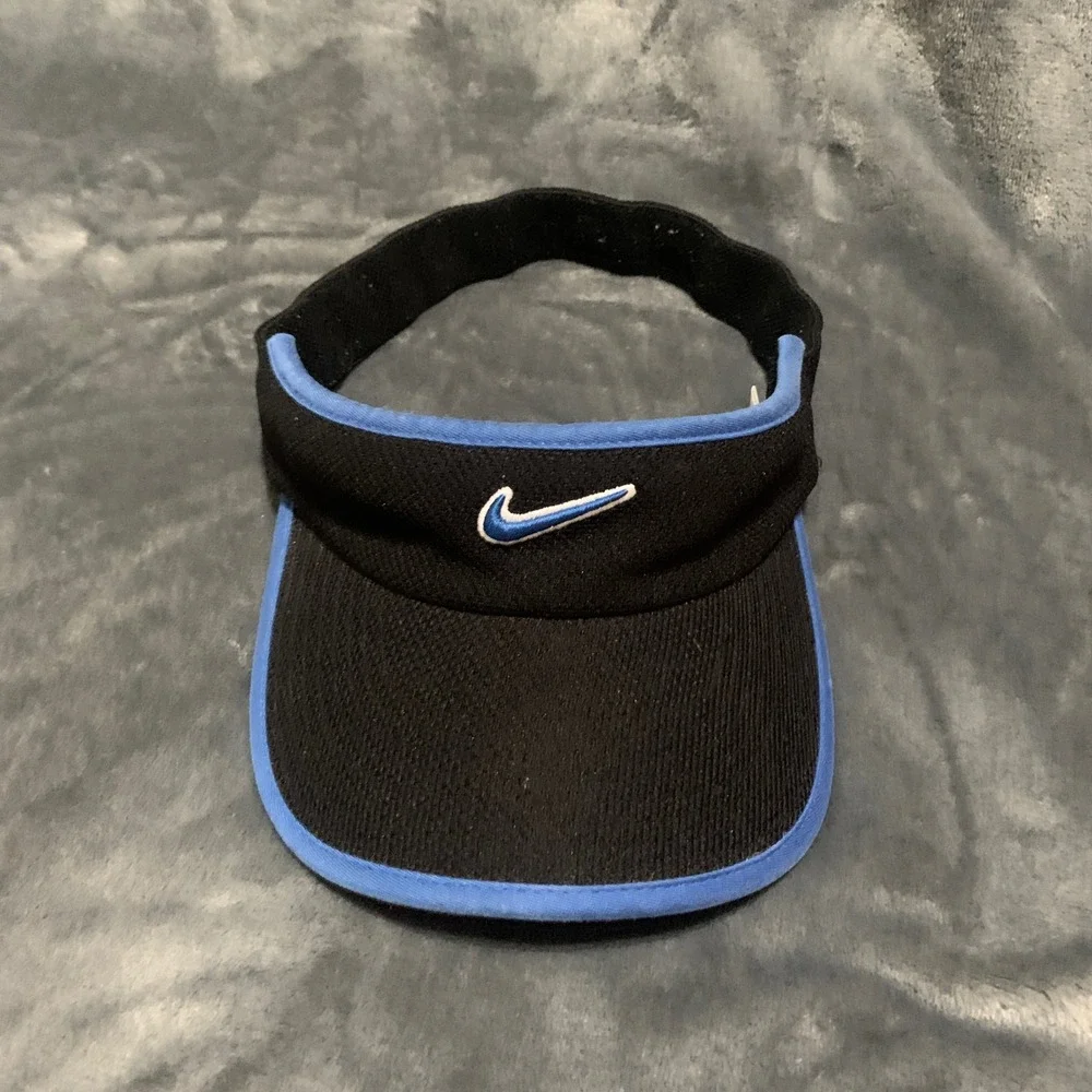 Nike Visor Women OSFM Athletic Black Blue Embroidered Swoosh U21201WDA Sporty